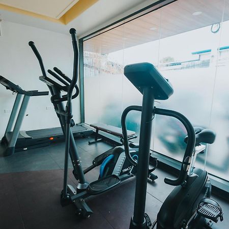 Surestay Studio By Best Western Clarkview Angeles City Экстерьер фото