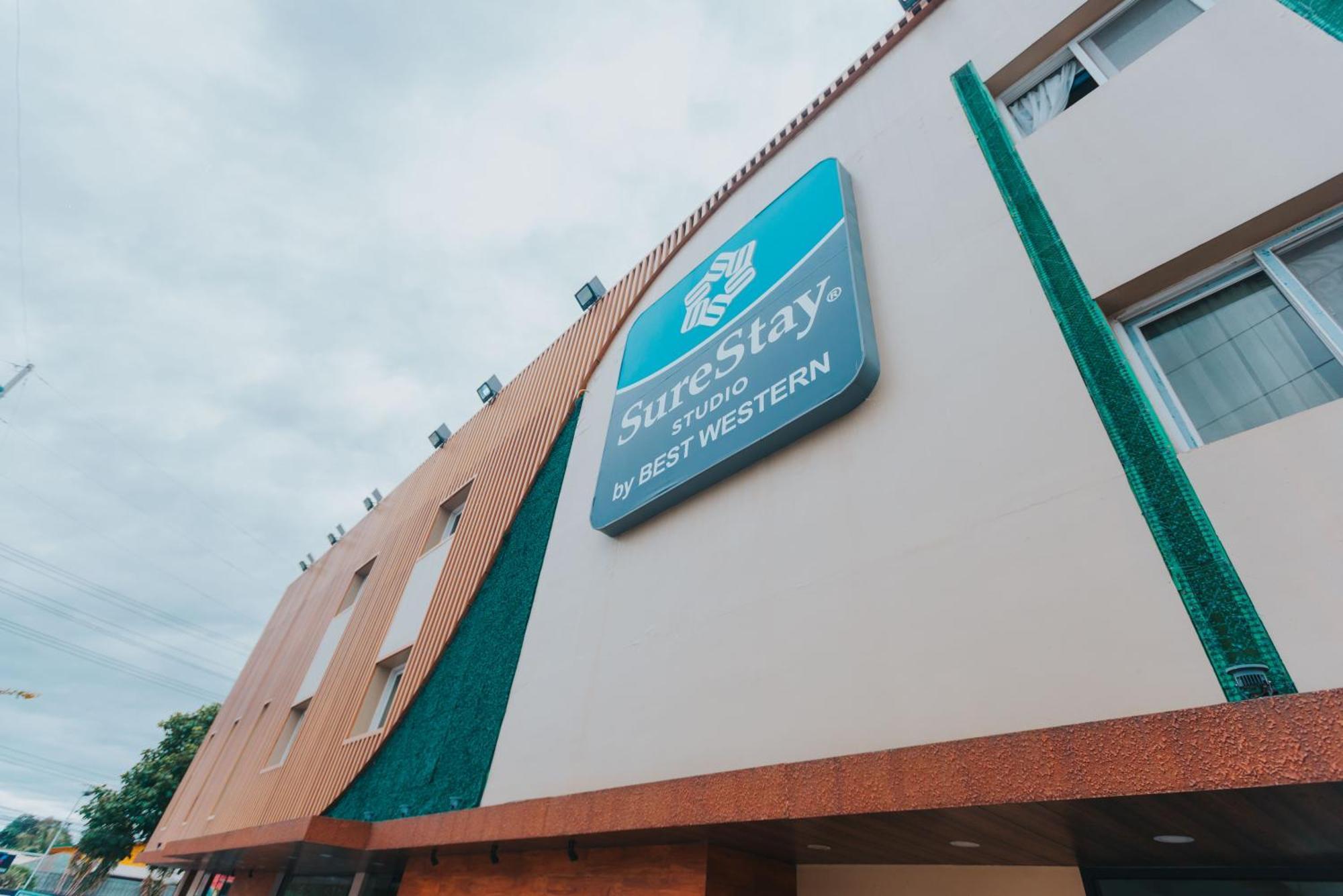 Surestay Studio By Best Western Clarkview Angeles City Экстерьер фото