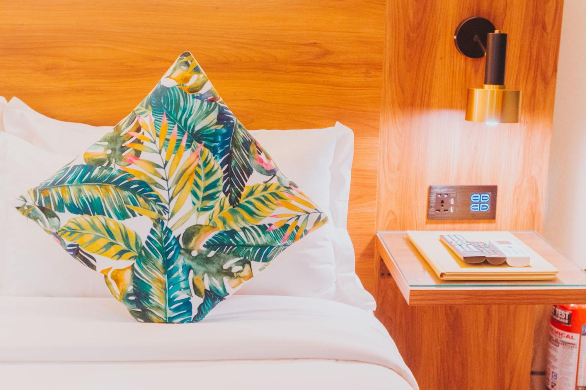 Surestay Studio By Best Western Clarkview Angeles City Экстерьер фото