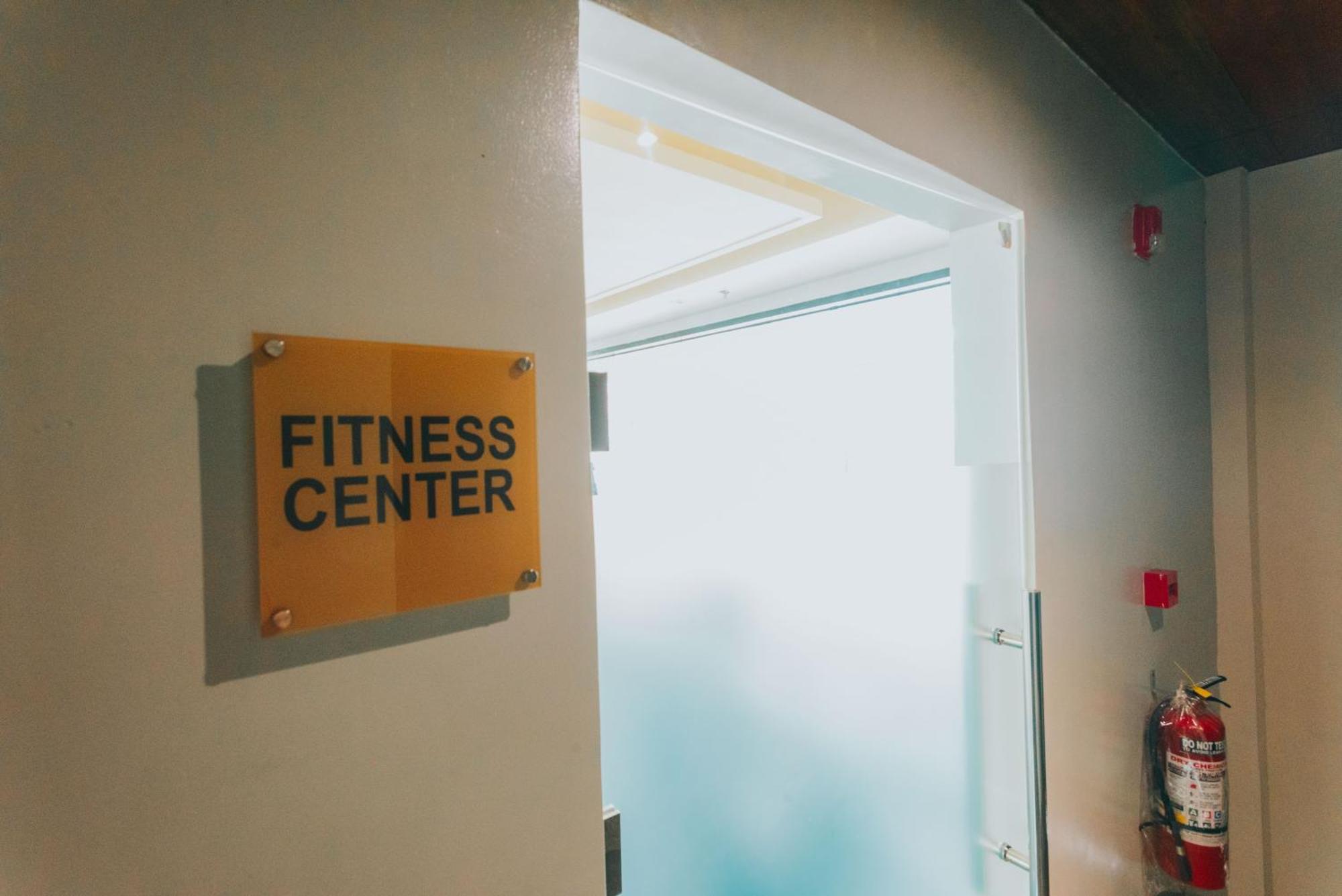 Surestay Studio By Best Western Clarkview Angeles City Экстерьер фото