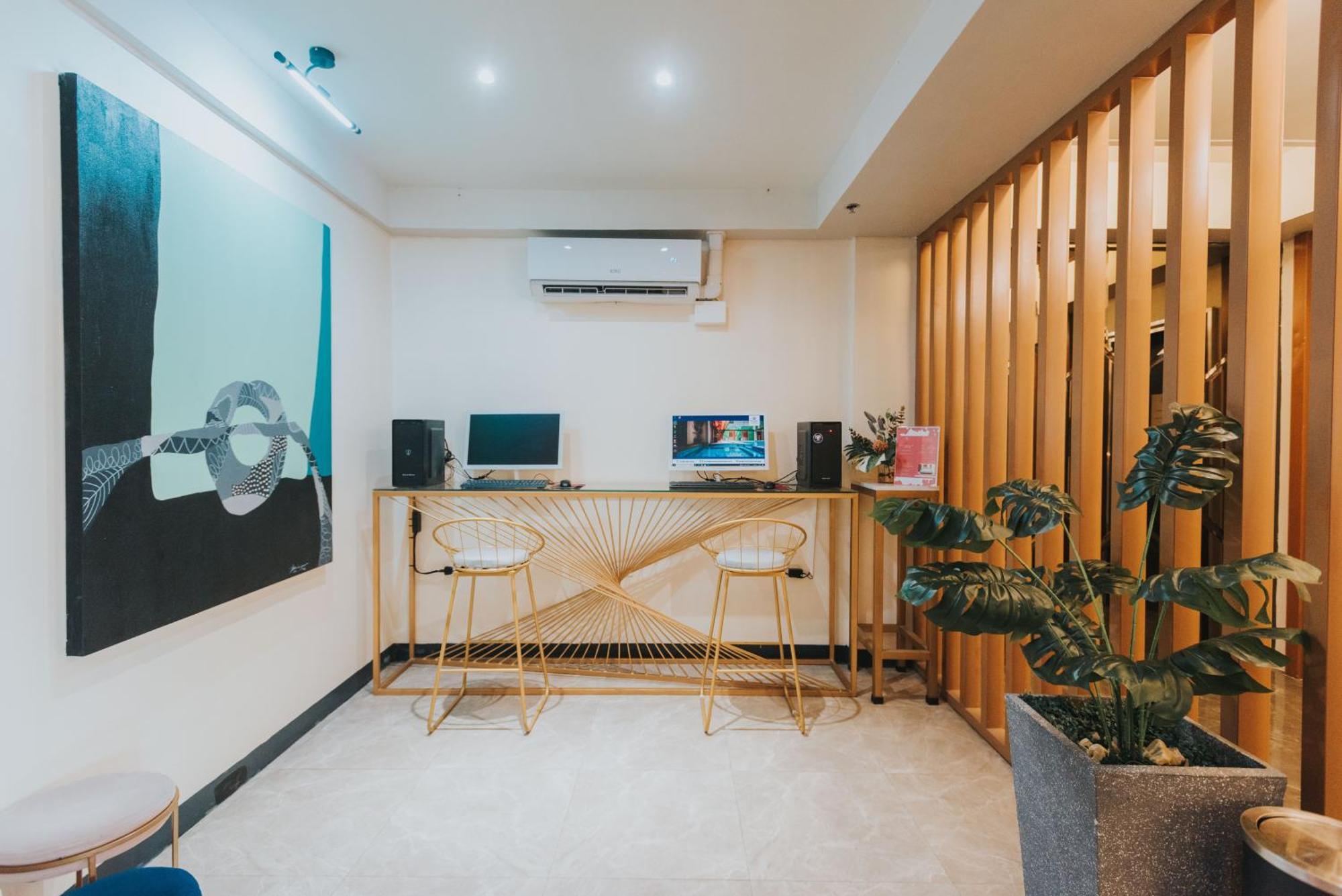 Surestay Studio By Best Western Clarkview Angeles City Экстерьер фото